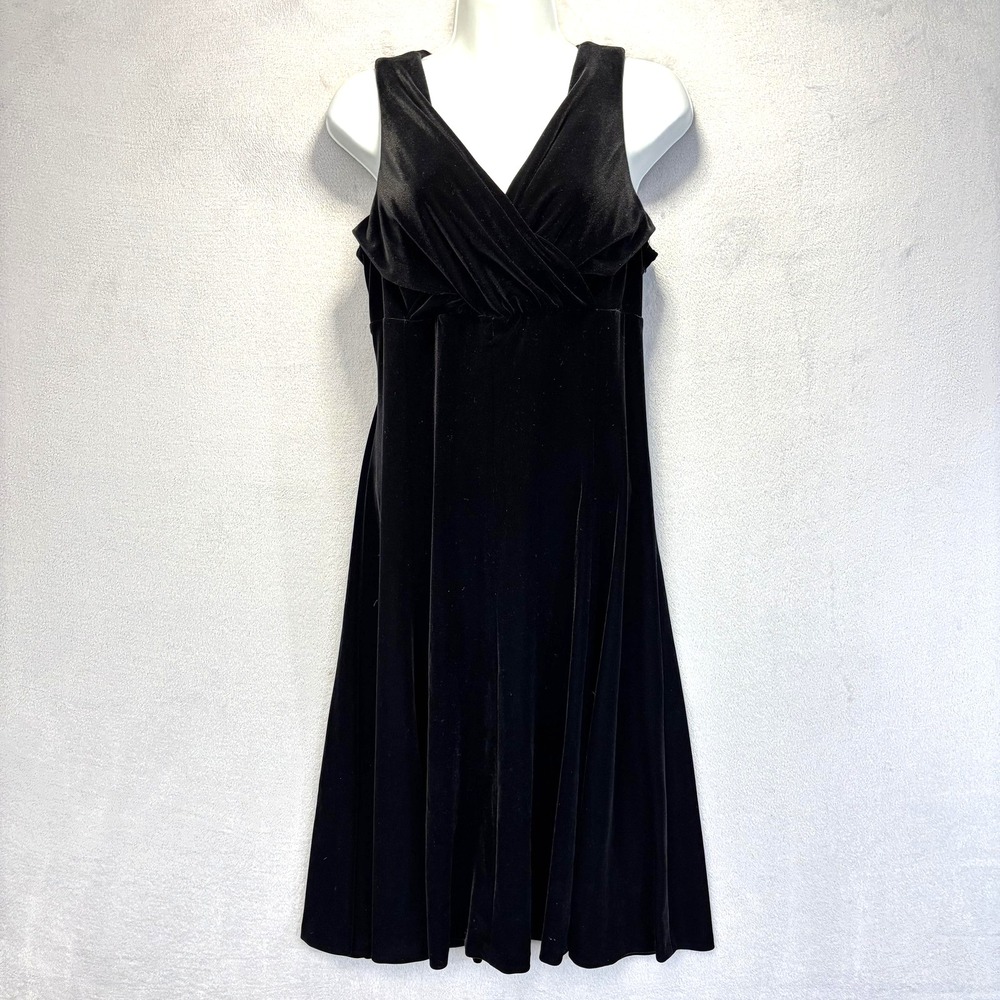 Vintage Velvet A-Line Dress Womens Size 16 Black Knee Length Goth Party Witchy